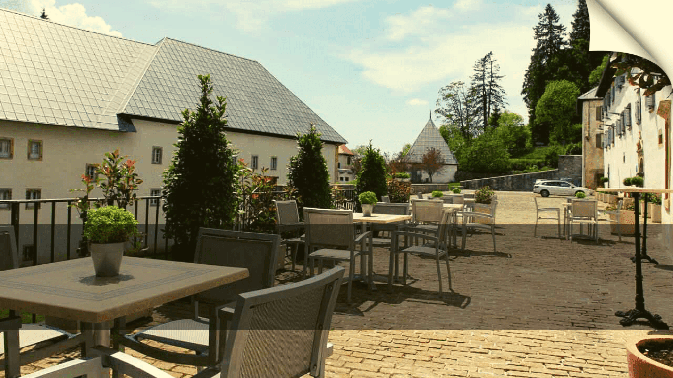 Hotel Roncesvalles, hotel accommodation in Roncesvalles on the Camino Frances