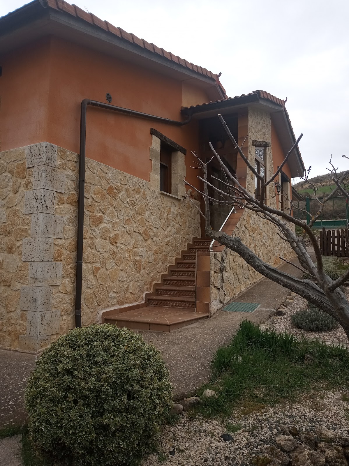 Casa Rural la Cardeñuela photo 8, apartment accommodation in Cardeñuela de Ríopico on the Camino Frances