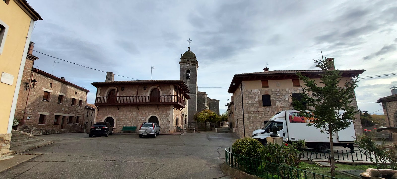 Albergue Santa Marina y Santiago, albergue accommodation in Rabé de las Calzadas on the Camino Frances