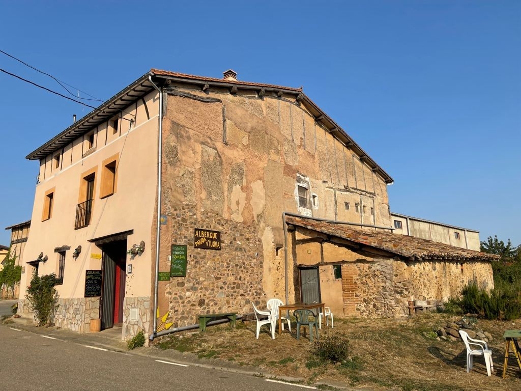 Albergue Parada Viloria, albergue accommodation in Viloria de Rioja on the Camino Frances