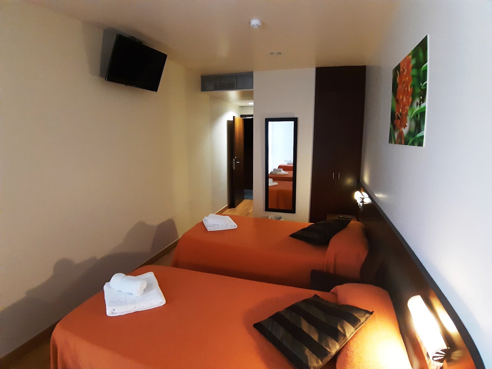 Hostal Nirvana photo 8, pension accommodation in Ponferrada on the Camino Frances
