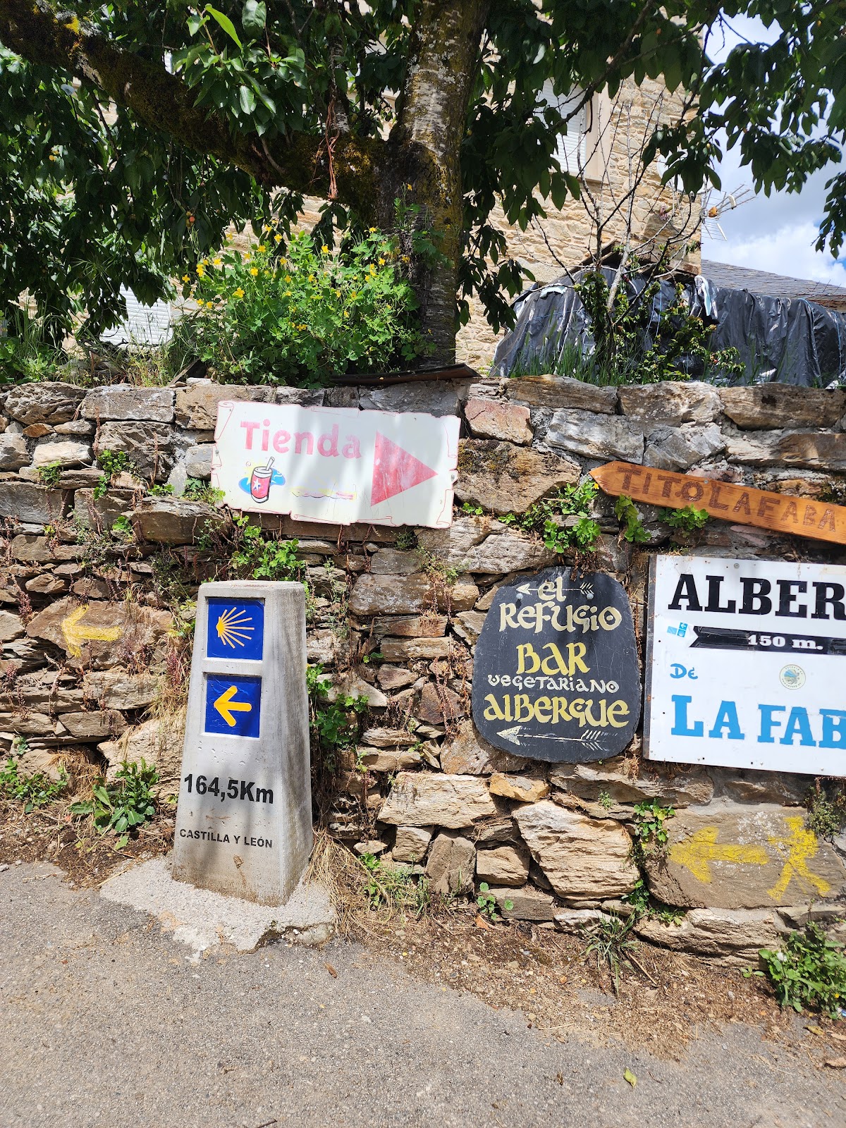 Tito La Faba photo 8, albergue accommodation in La Faba on the Camino Frances
