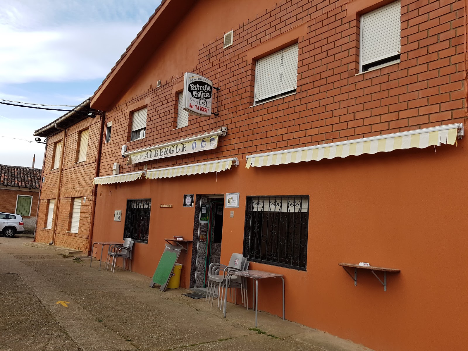 Albergue La Torre photo 4, albergue accommodation in Arcahueja on the Camino Frances