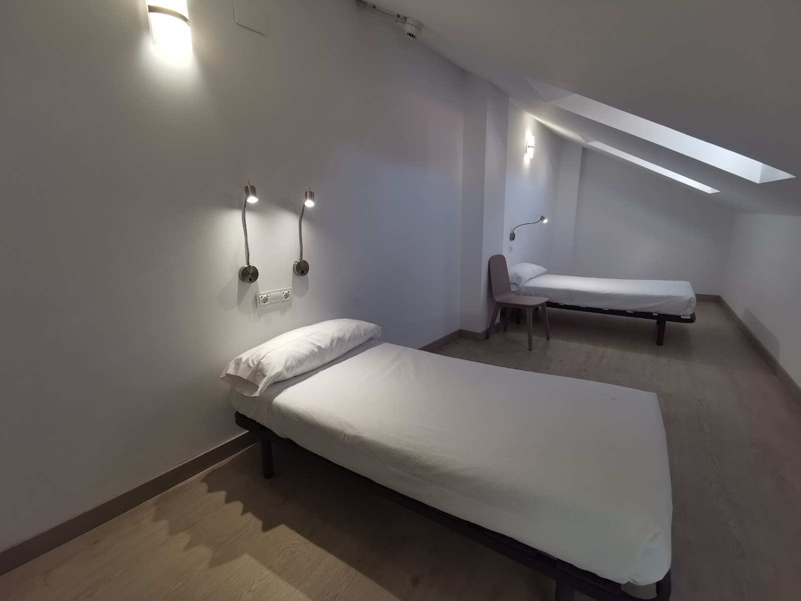 PALACIO REAL HOSTEL photo 7, albergue accommodation in León on the Camino Frances