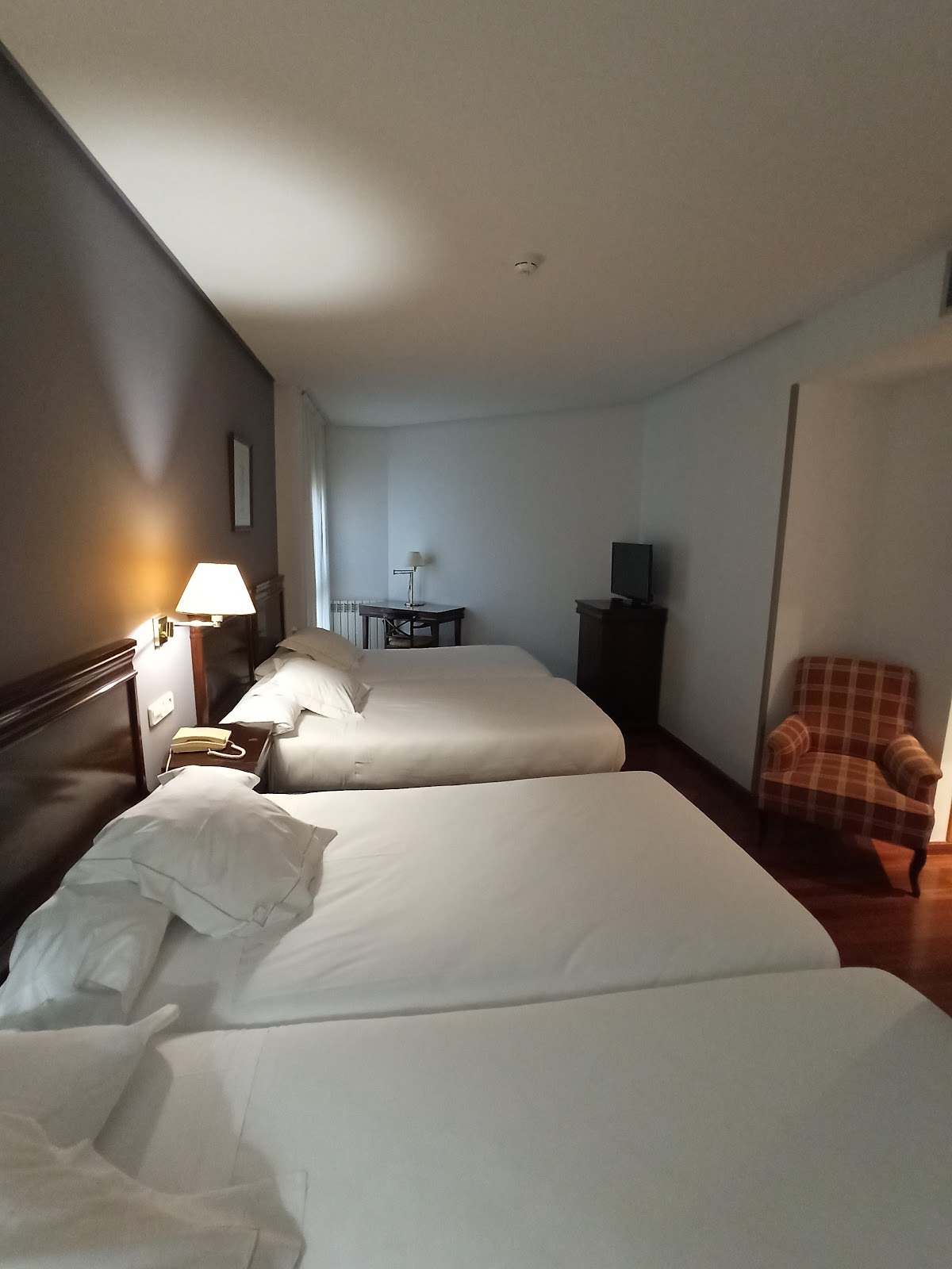 Leon Hotel Spa Paris photo 7, hotel accommodation in León on the Camino Frances