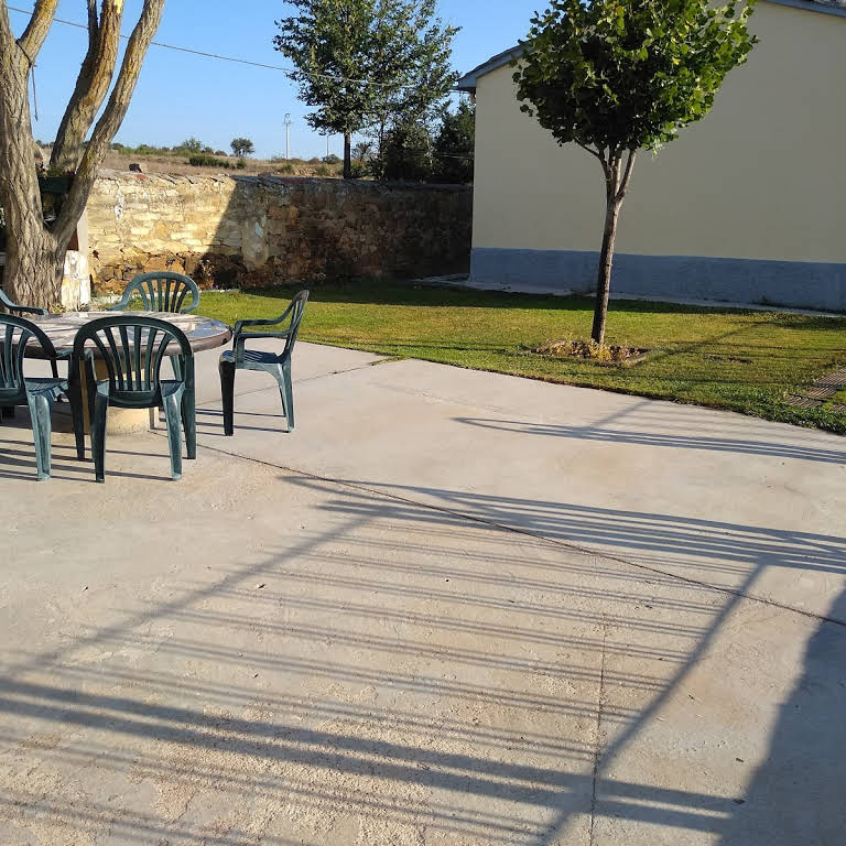Albergue de Peregrinos Ecce Homo photo 4, albergue accommodation in Valdeviejas on the Camino Frances