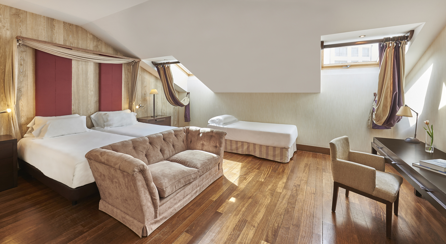 Hotel NH Collection Palacio de Burgos photo 2, hotel accommodation in Burgos on the Camino Frances