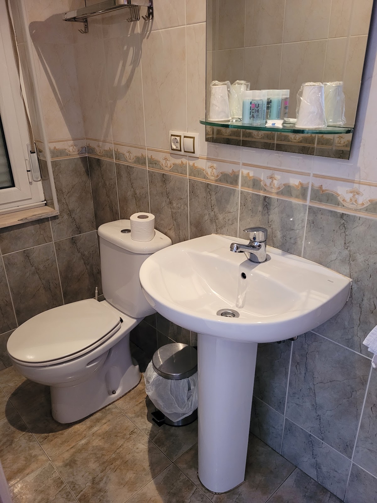Hostal Juli photo 3, pension accommodation in San Justo de la Vega on the Camino Frances