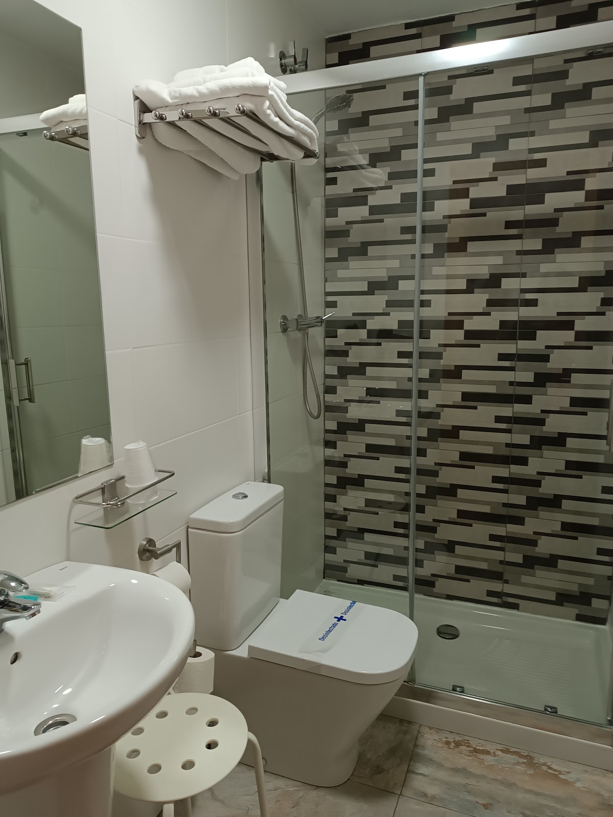 Hostal Rioja Condestable photo 3, pension accommodation in Logroño on the Camino Frances