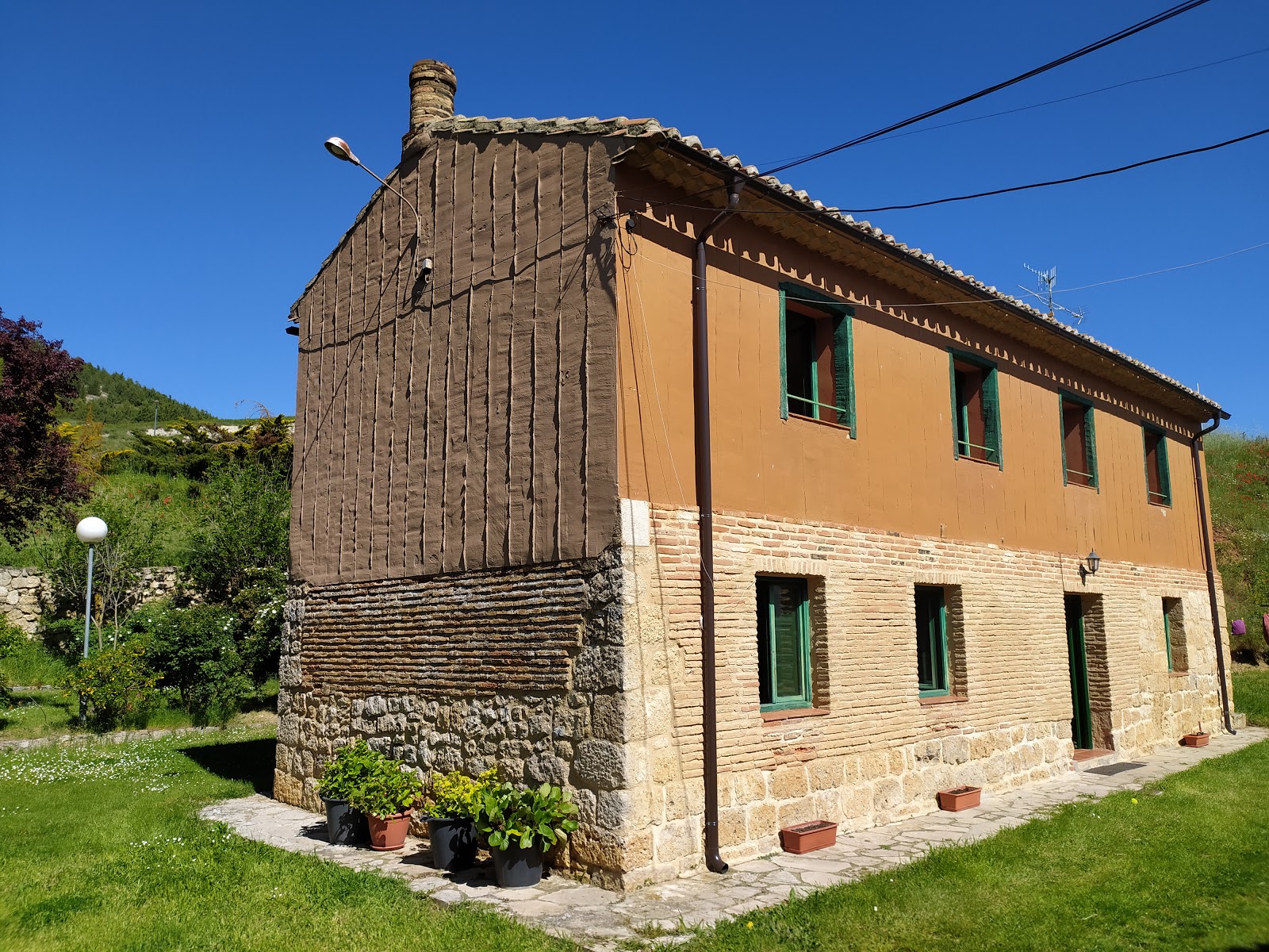 Camping Camino de Santiago, albergue accommodation in Castrojeriz on the Camino Frances
