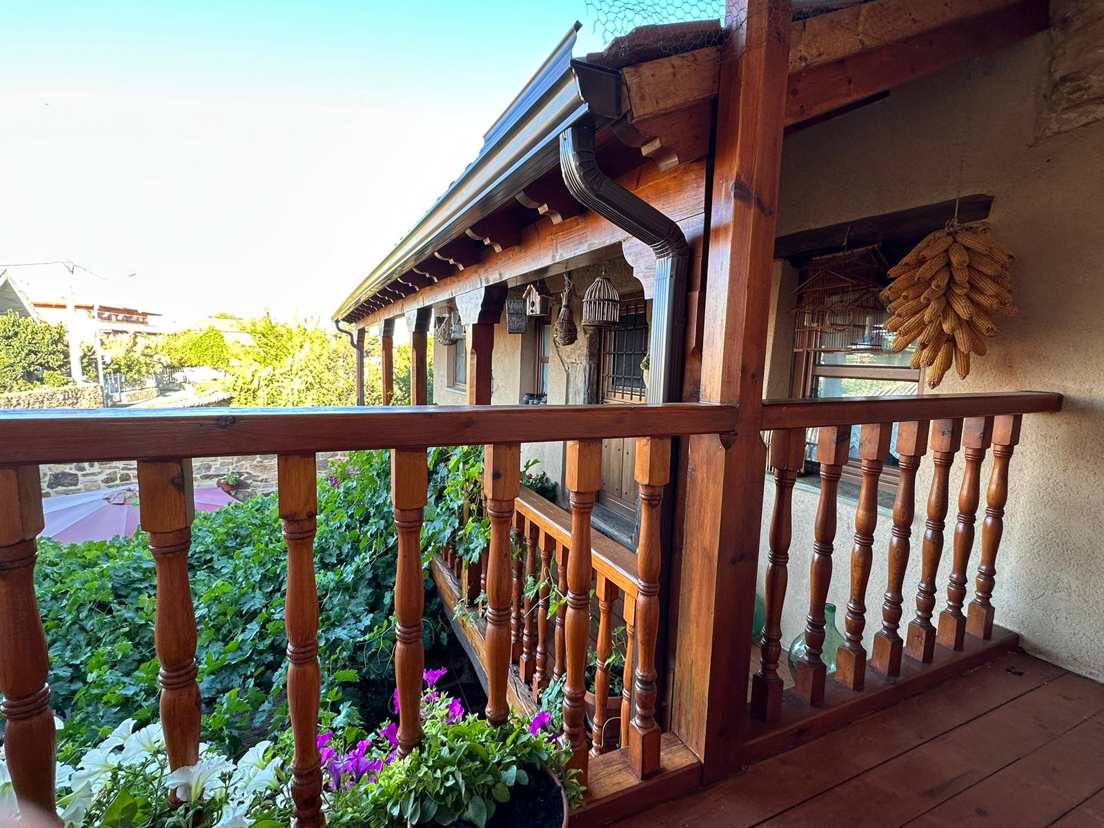 Hotel Rural LA VELETA photo 8, hotel accommodation in Murias de Rechivaldo on the Camino Frances