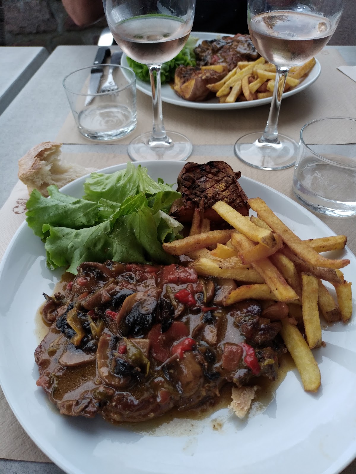 Hôtel Restaurant des Remparts photo 7, hotel accommodation in St Jean Pied de Port on the Camino Frances