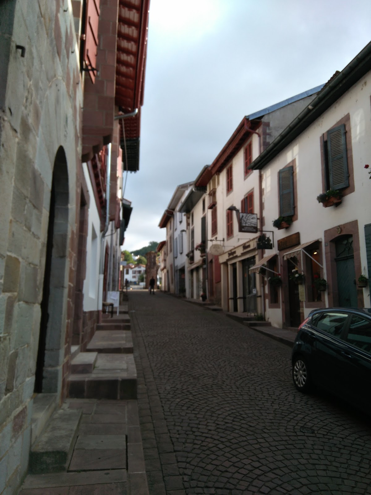 Albergue municipal de Zubiri photo 6, albergue accommodation in Zubiri on the Camino Frances