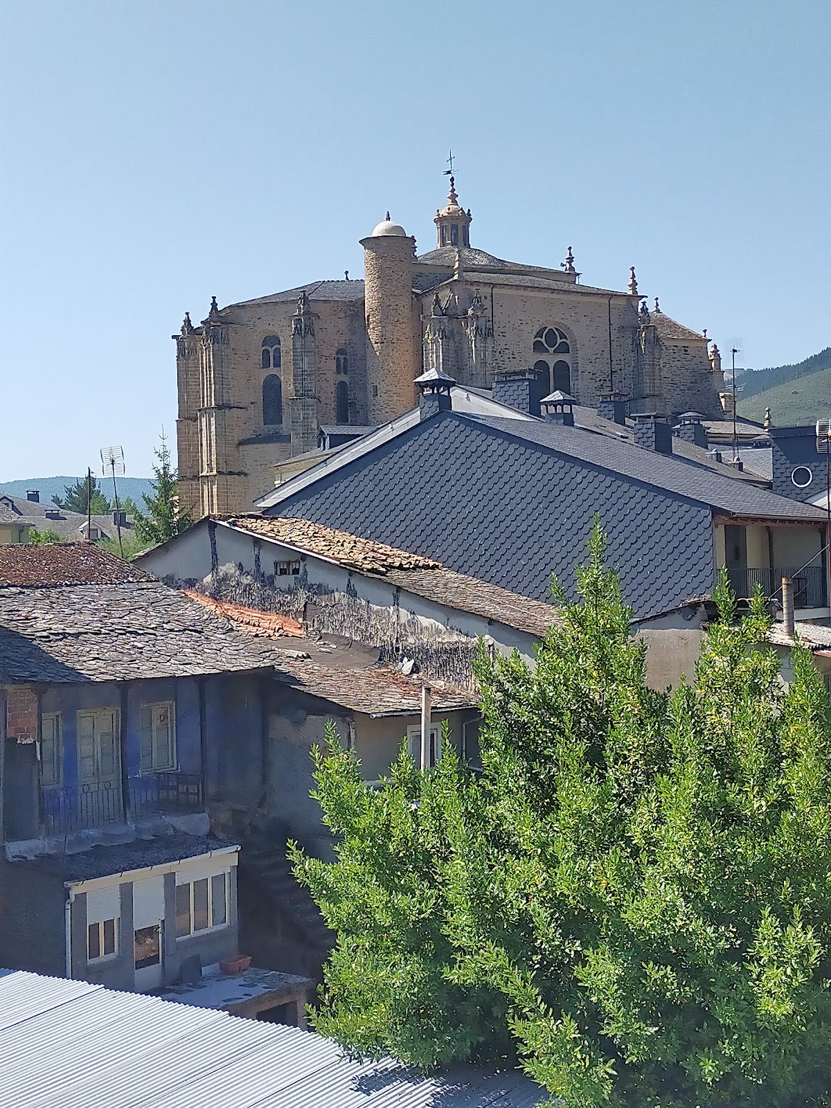 Hostal Burbia photo 20, guesthouse accommodation in Villafranca del Bierzo on the Camino Frances