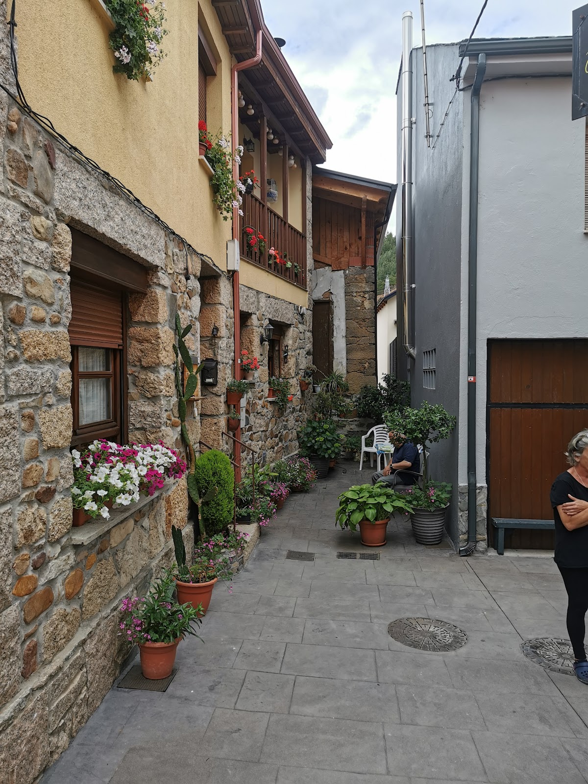 Albergue Compostela photo 5, albergue accommodation in Molinaseca on the Camino Frances