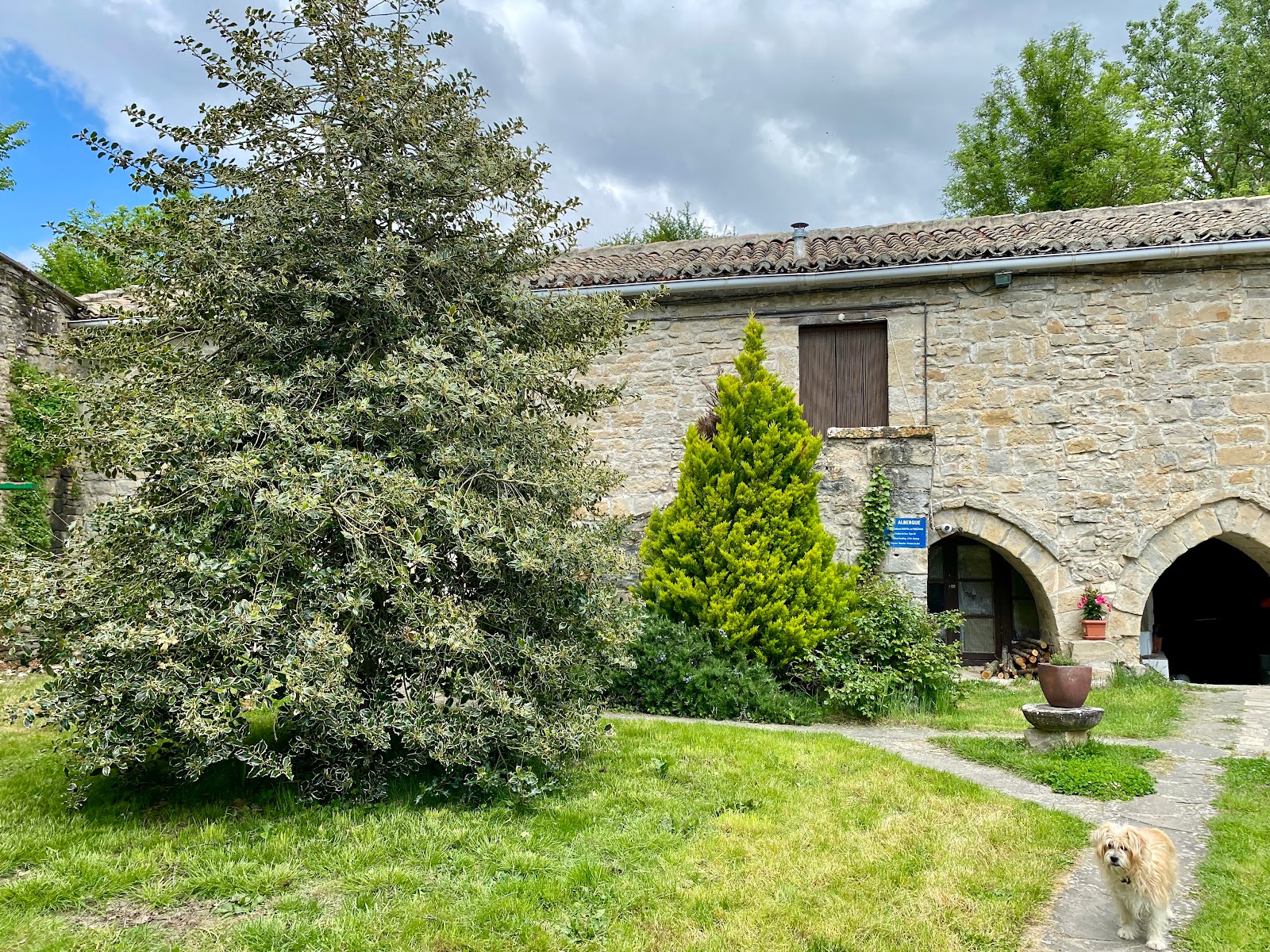 Albergue de peregrinos de la "Trinidad de Arre" photo 3, albergue accommodation in Trinidad de Arre / Villava on the Camino Frances