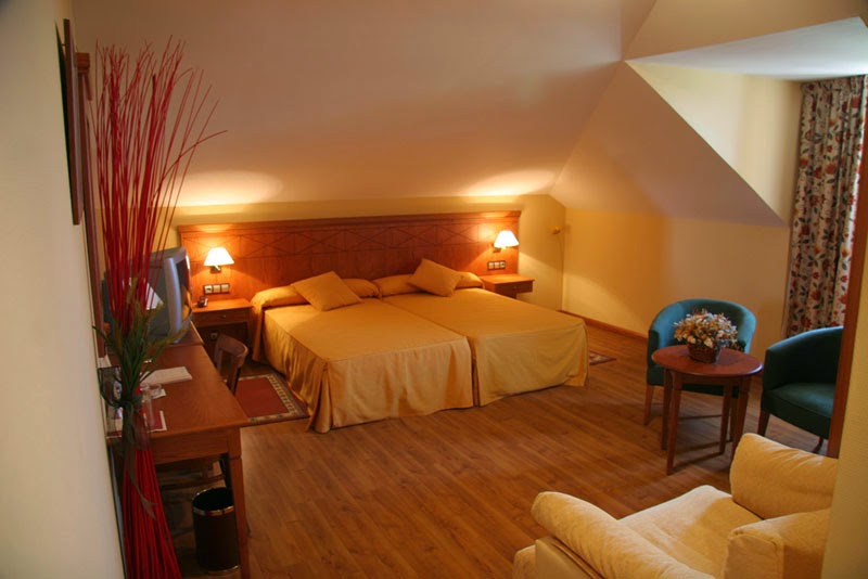 Hotel Camino Real photo 2, hotel accommodation in Arcahueja on the Camino Frances
