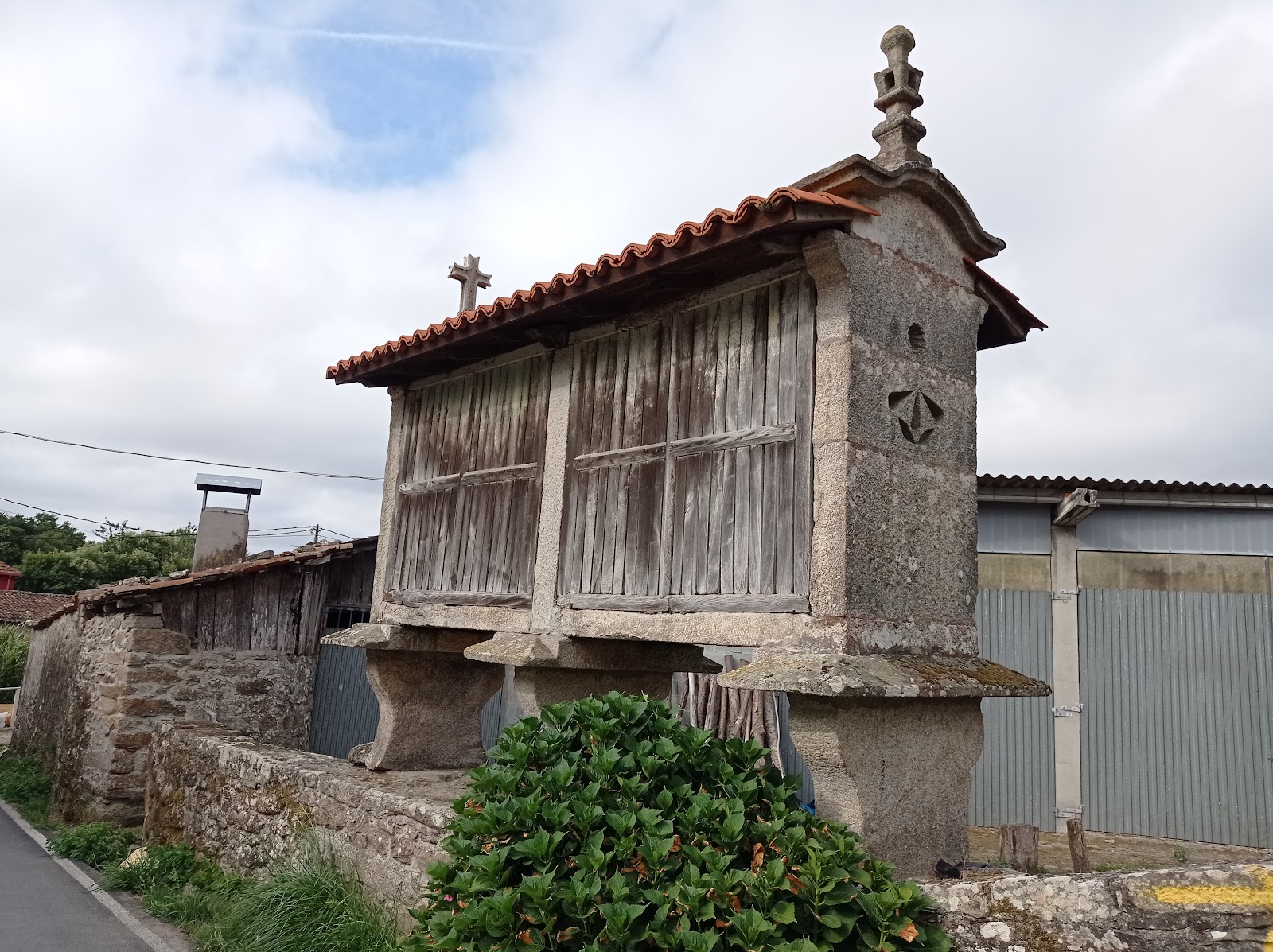 Albergue Buen Camino, albergue accommodation in Palas de Rei on the Camino Frances
