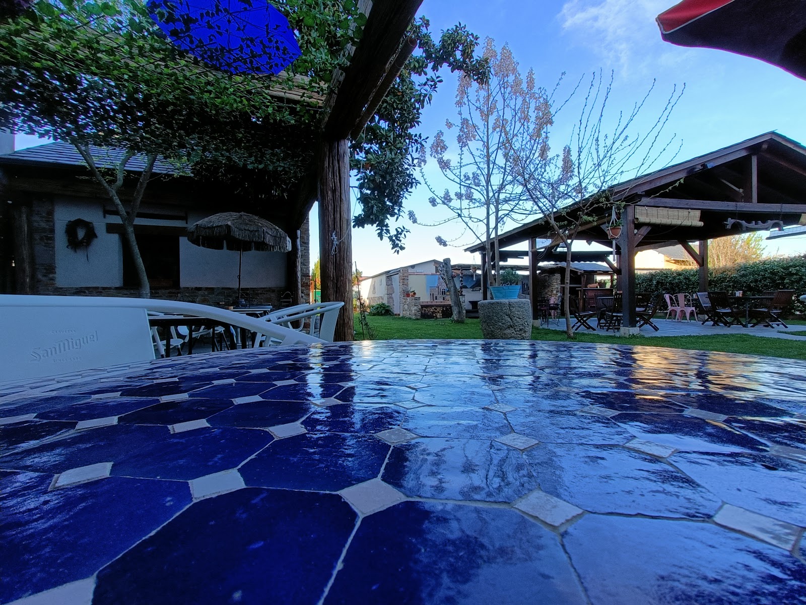 Hostal La Medina Camponaraya photo 13, hotel accommodation in Camponaraya on the Camino Frances