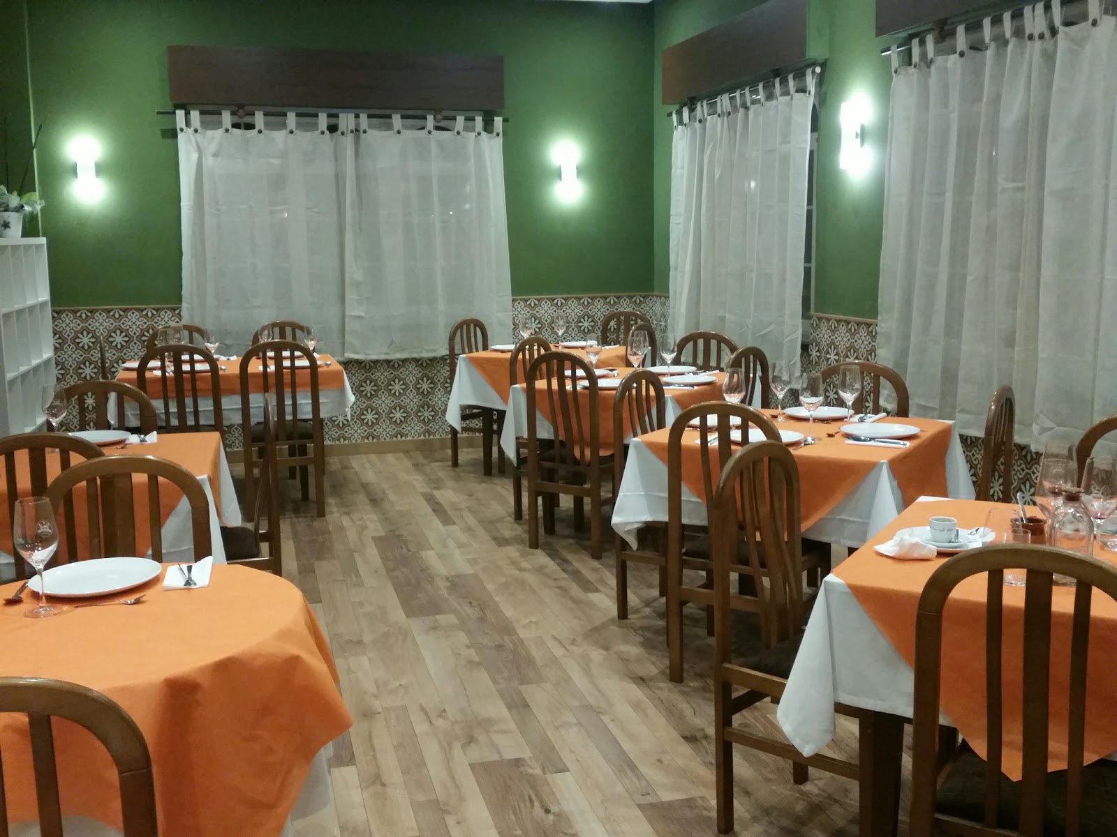 Hostal Restaurante Central photo 4, pension accommodation in La Virgen del Camino on the Camino Frances