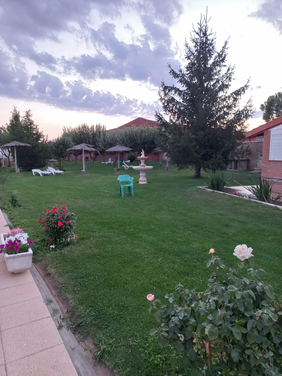 Albergue La Laguna photo 4, albergue accommodation in El Burgo Ranero on the Camino Frances