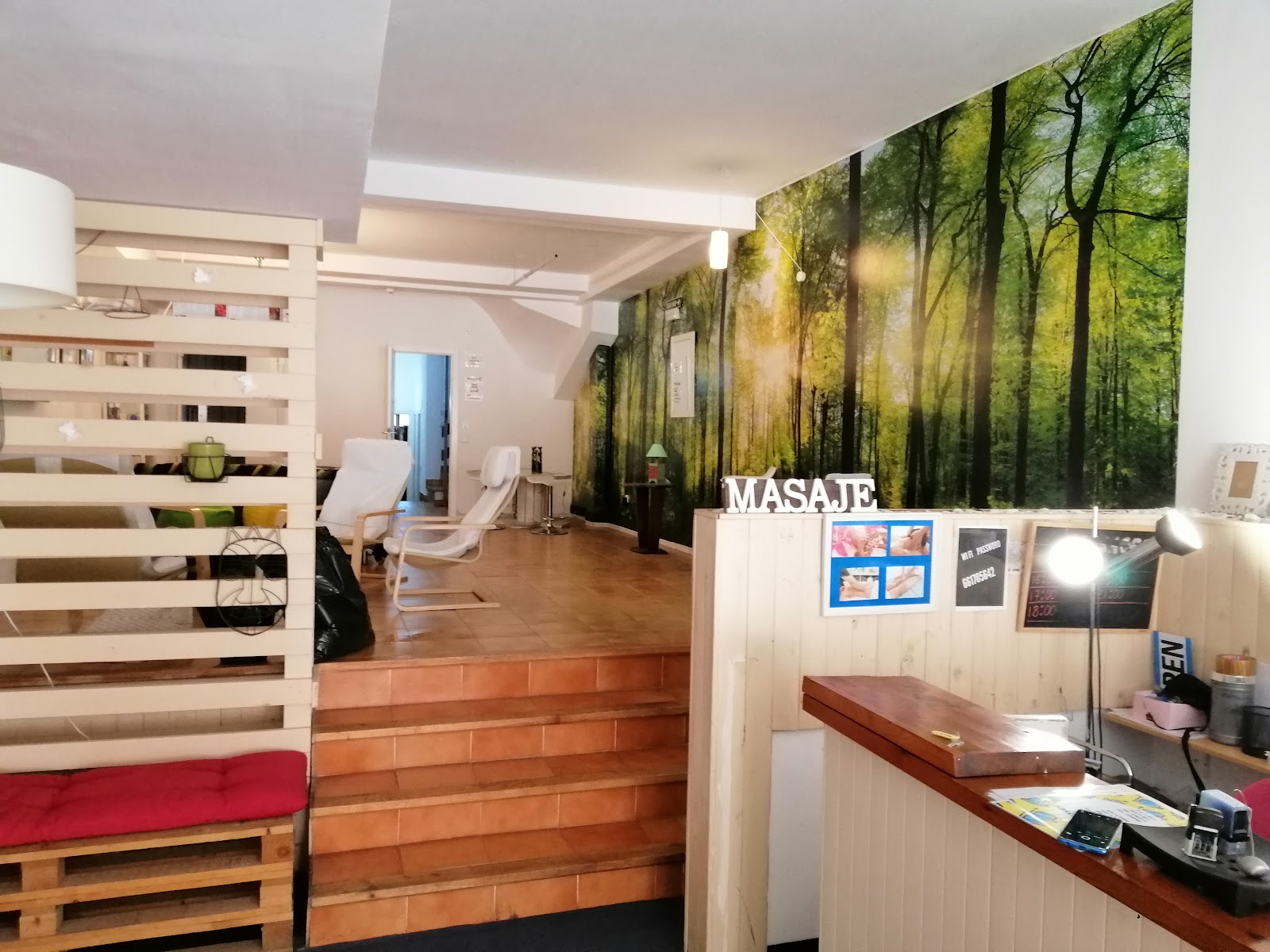 Albergue Puente photo 5, albergue accommodation in Puente La Reina / Gares on the Camino Frances