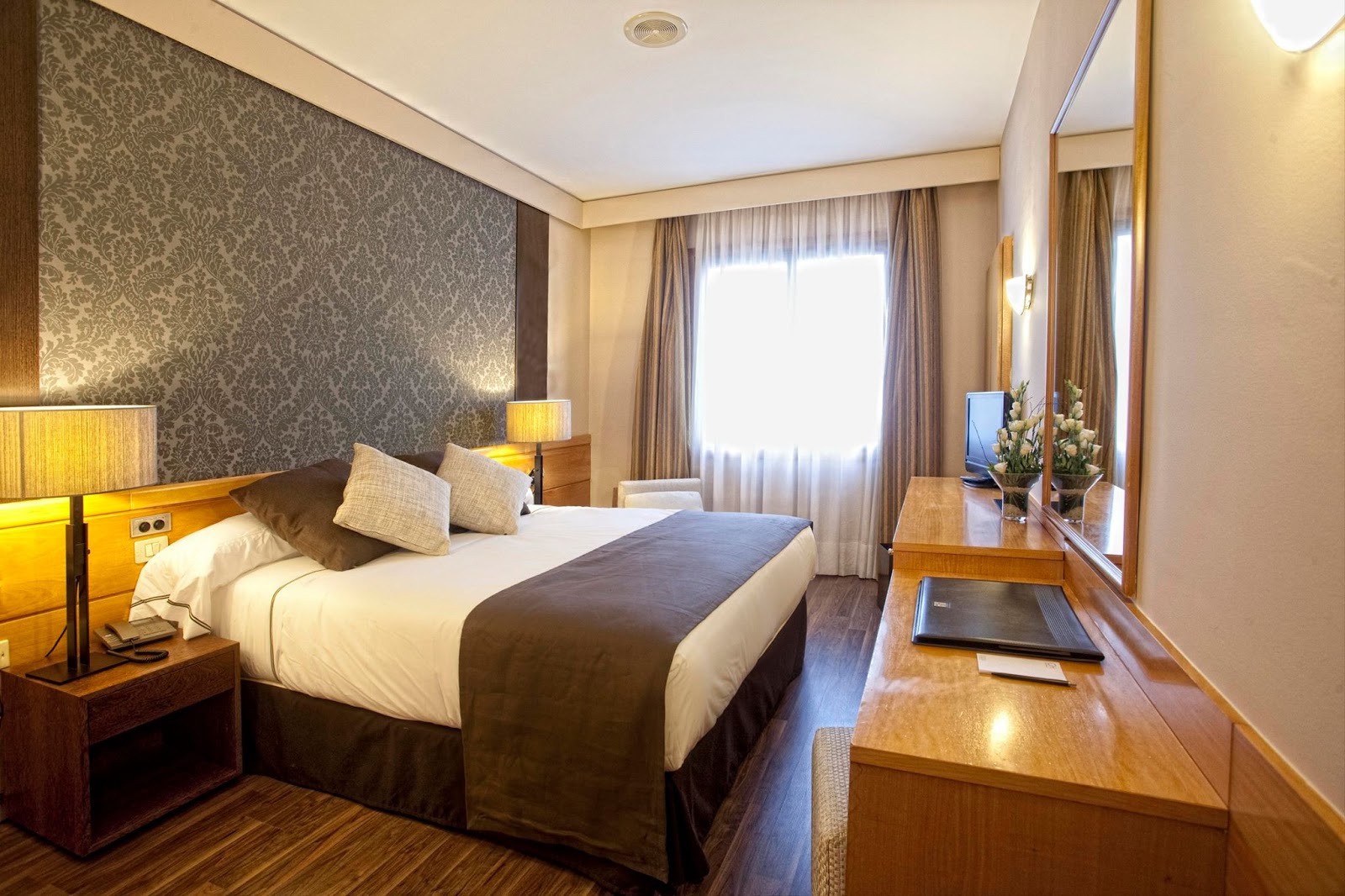 Hotel Alfonso IX photo 2, hotel accommodation in Sarria on the Camino Frances