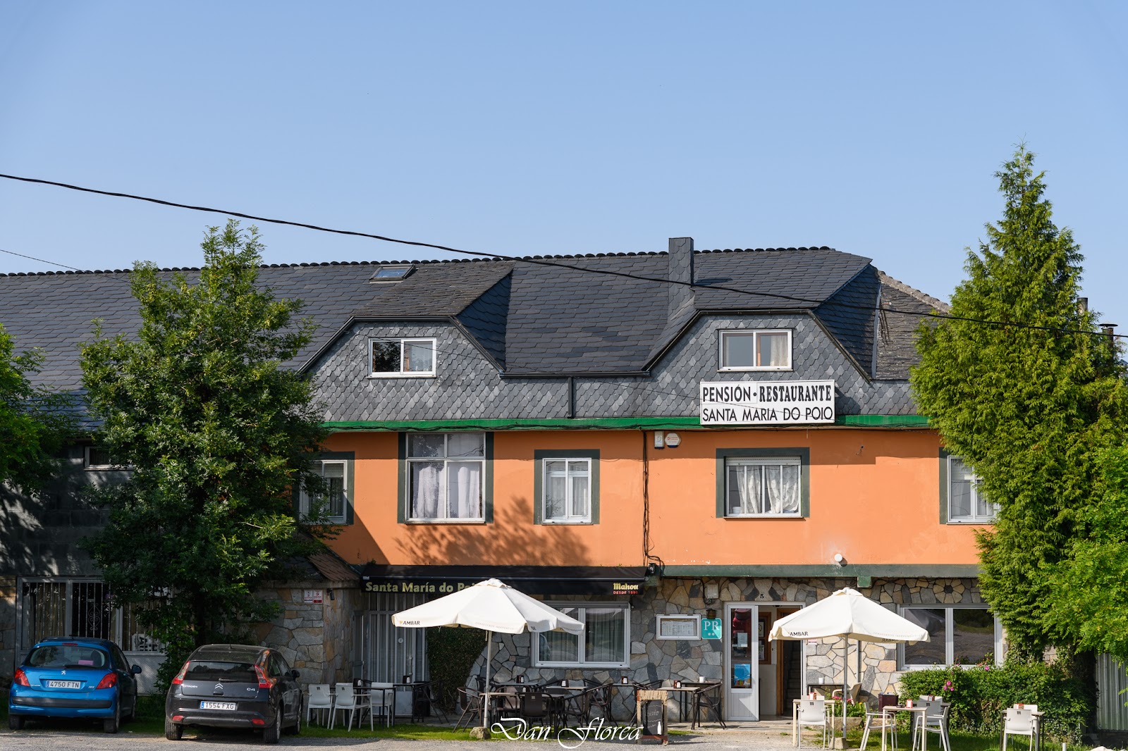 Hostal Santa Maria do Poio, pension accommodation in Alto do Poio on the Camino Frances