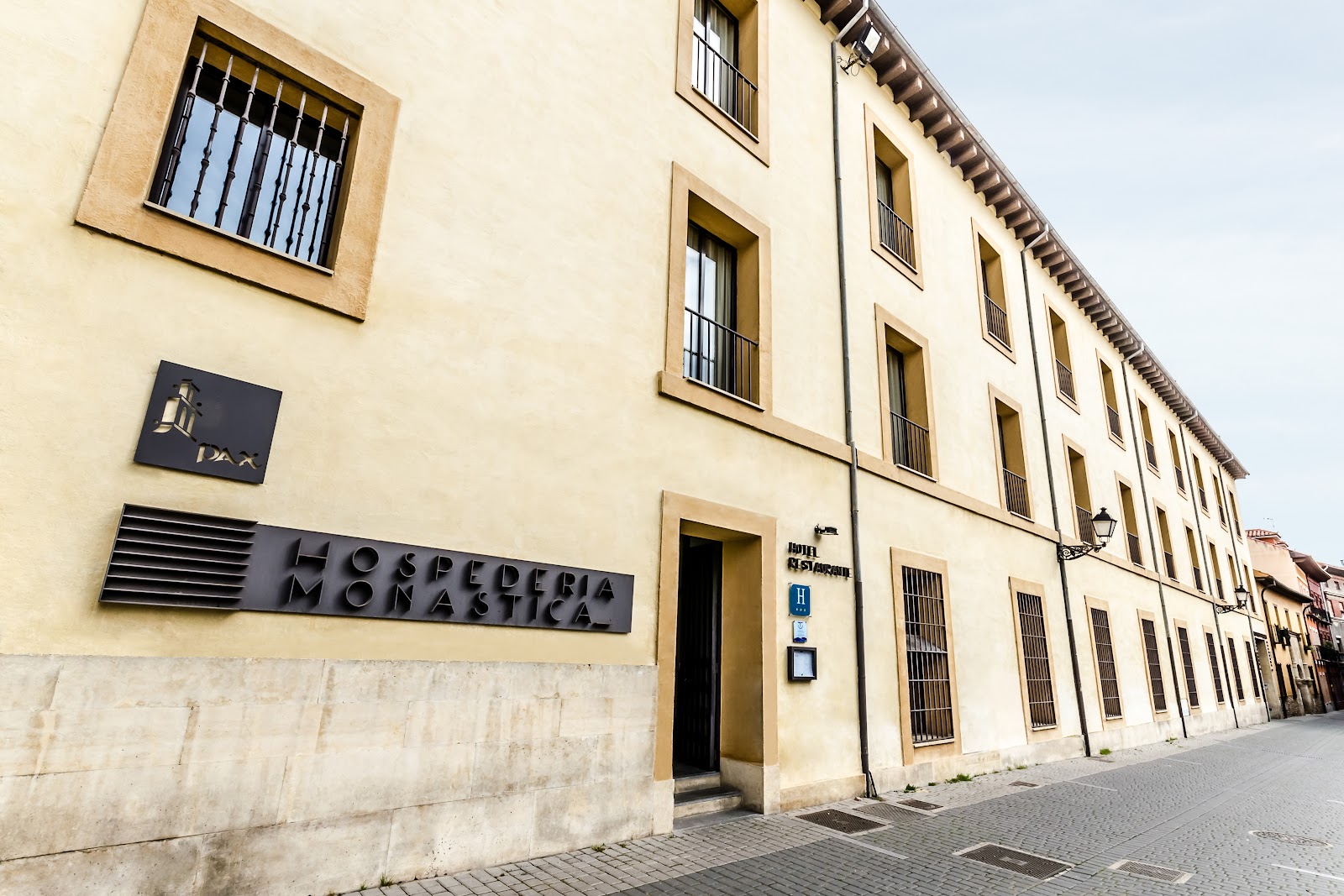 Hospedería Pax photo 3, hotel accommodation in León on the Camino Frances