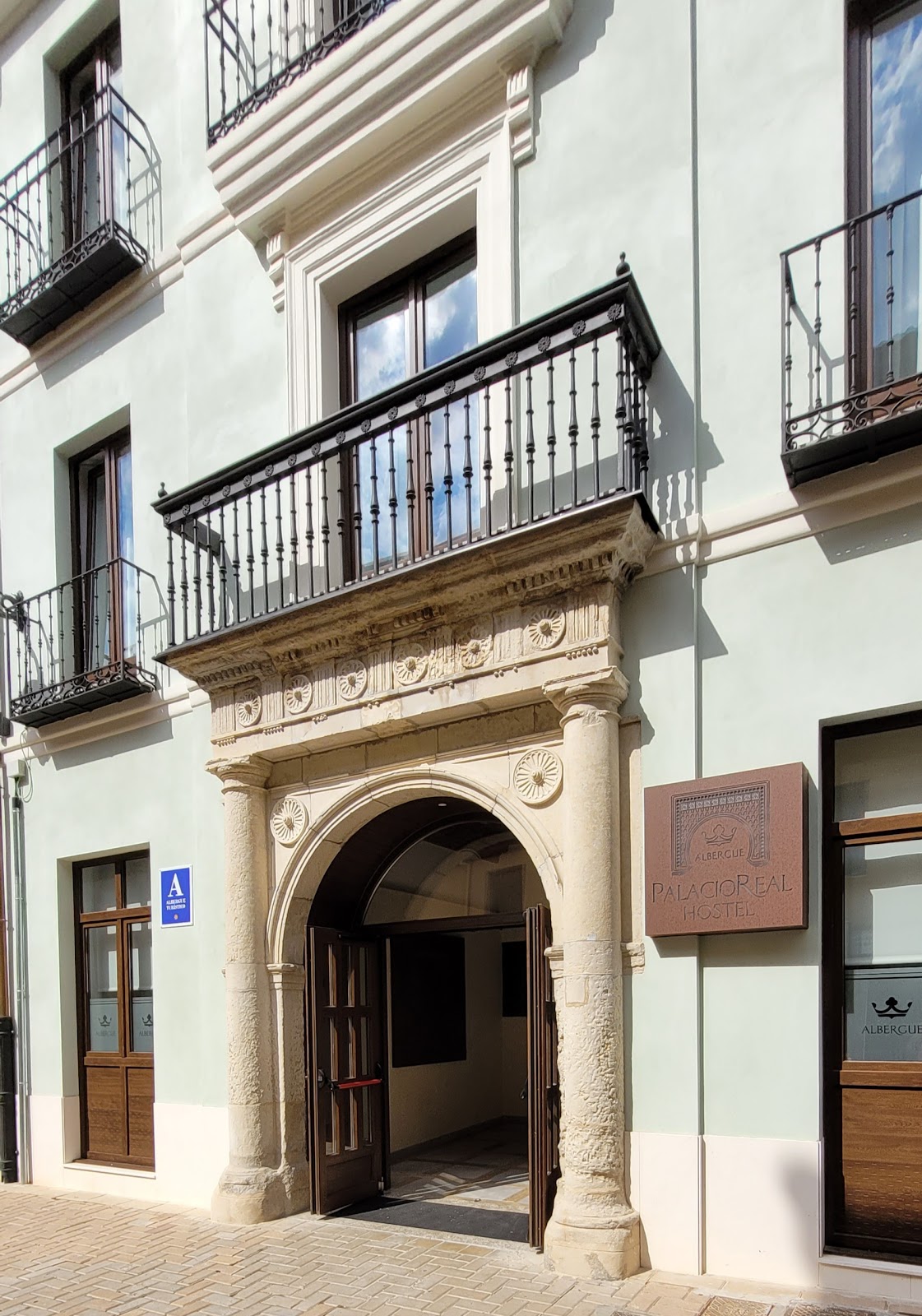 PALACIO REAL HOSTEL photo 3, albergue accommodation in León on the Camino Frances