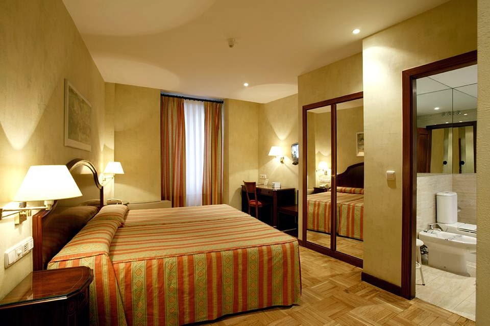 Hotel Cordón photo 2, hotel accommodation in Burgos on the Camino Frances