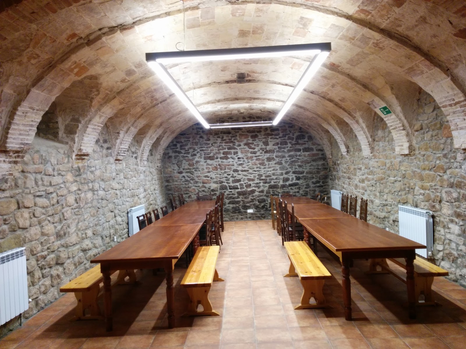 Albergue de Peregrinos - Bar El Cantero photo 5, albergue accommodation in Maneru on the Camino Frances