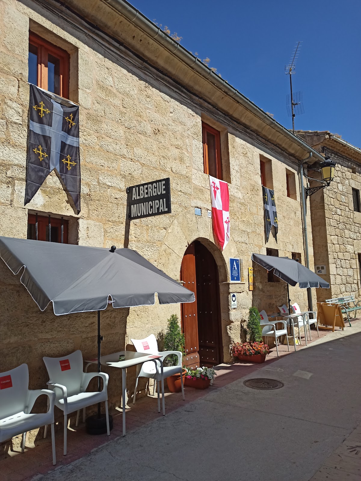 Albergue Municipal "San Juan", municipal accommodation in Hontanas on the Camino Frances