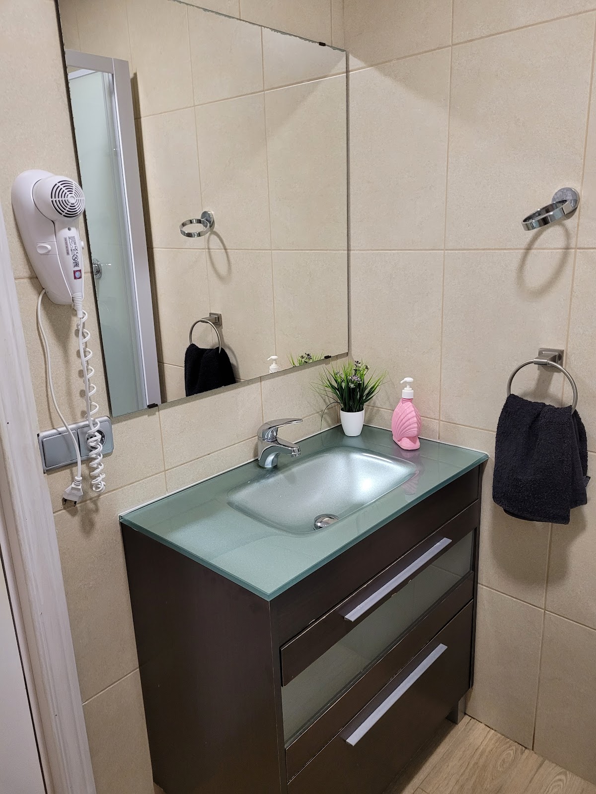 Albergue Aqua Portomarin photo 3, albergue accommodation in Portomarin on the Camino Frances