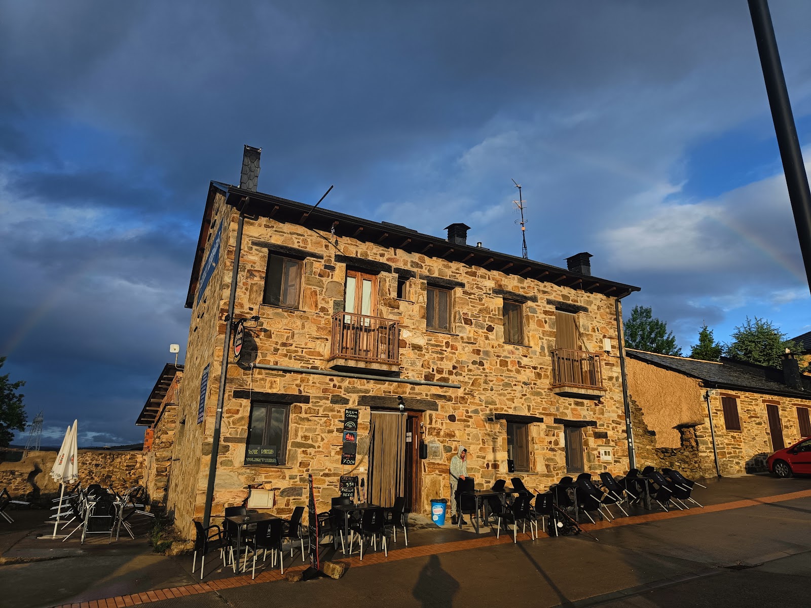 Albergue Monte Irago, albergue accommodation in Foncebadón on the Camino Frances