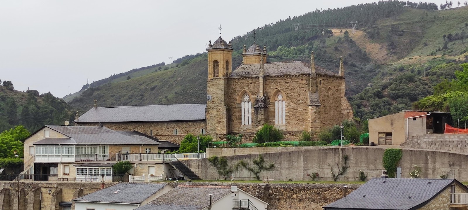 Public Albergue of Villafranca del Bierzo photo 2, albergue accommodation in Villafranca del Bierzo on the Camino Frances