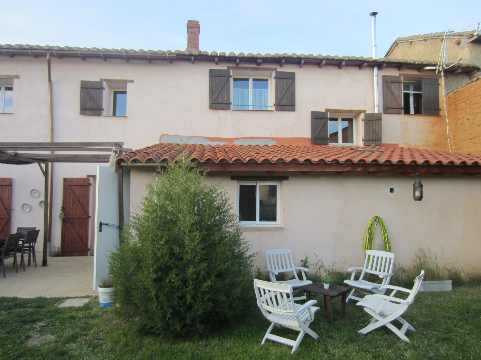 Albergue Las Hadas, albergue accommodation in Reliegos on the Camino Frances