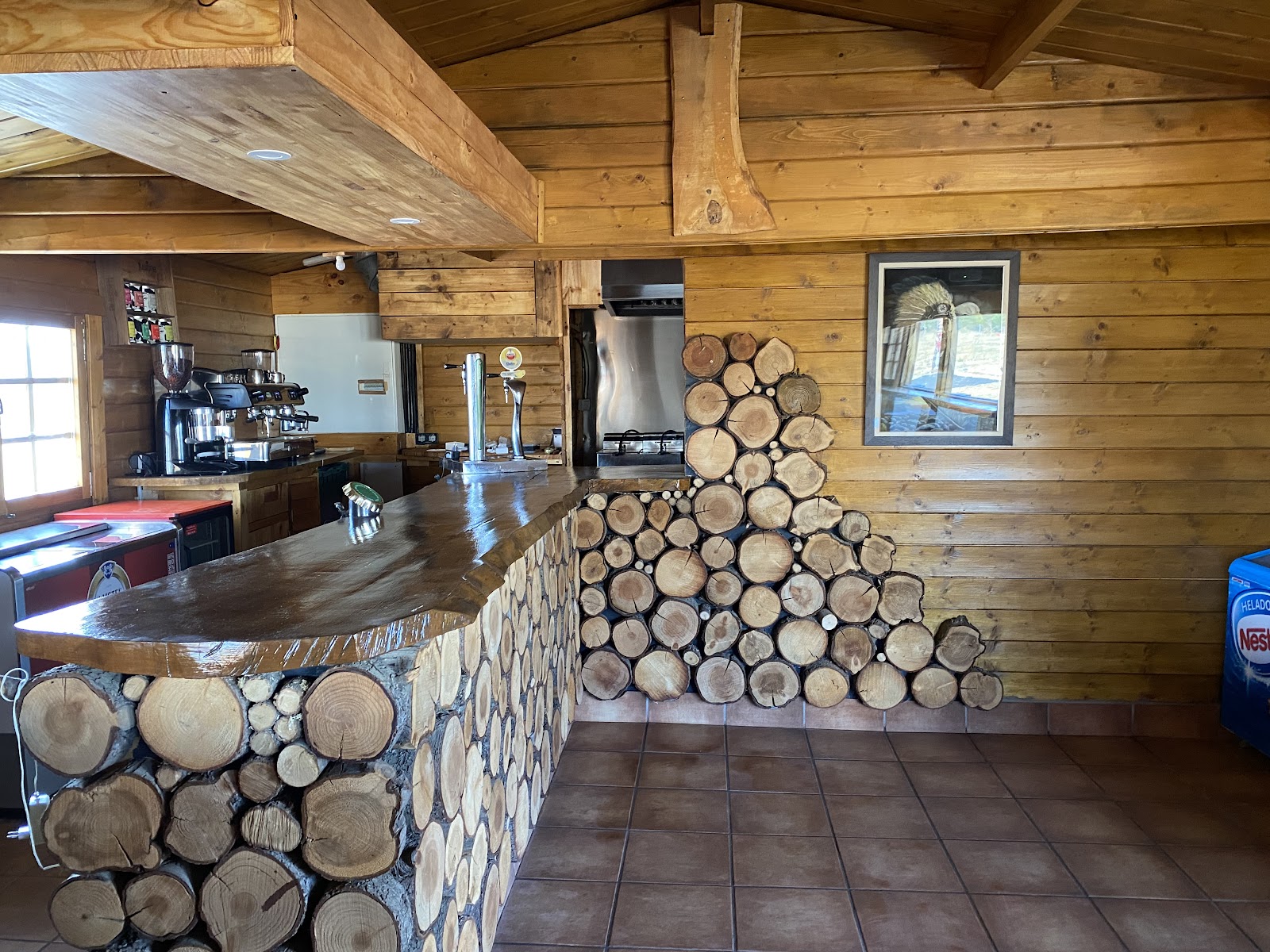 Albergue Indian Way photo 10, albergue accommodation in El Ganso on the Camino Frances