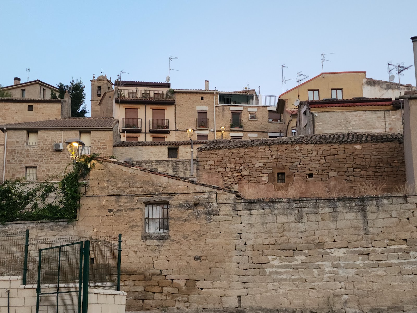 Albergue Casa Mariela, albergue accommodation in Torres del Rio on the Camino Frances
