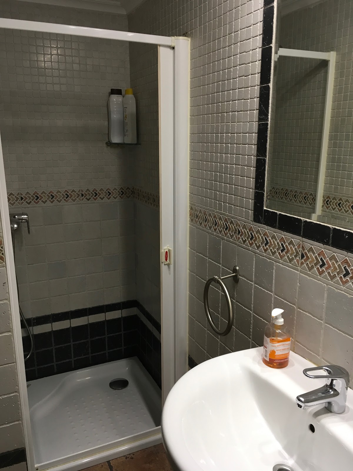 Pension La Redonda photo 7, pension accommodation in Logroño on the Camino Frances