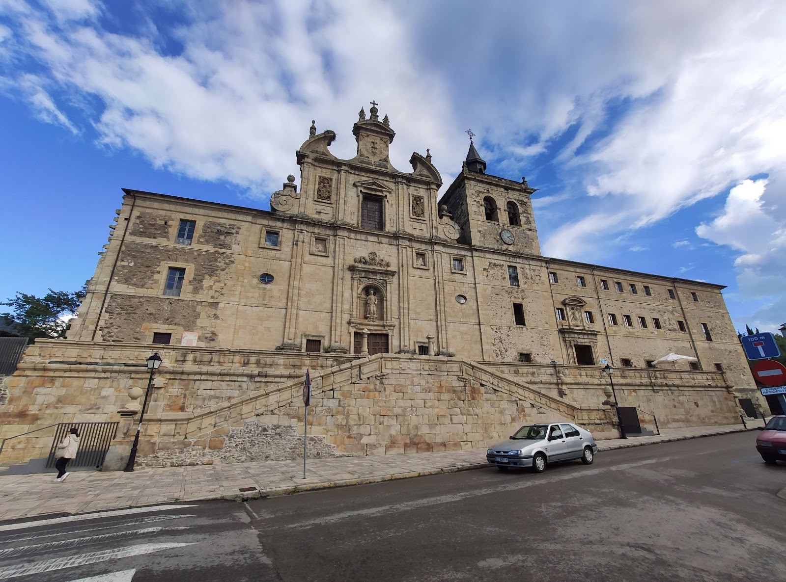 Hotel San Francisco photo 8, hotel accommodation in Villafranca del Bierzo on the Camino Frances