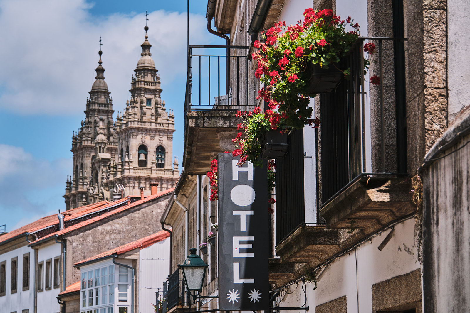 Hotel Entrecercas, hotel accommodation in Santiago de Compostela on the Camino Frances