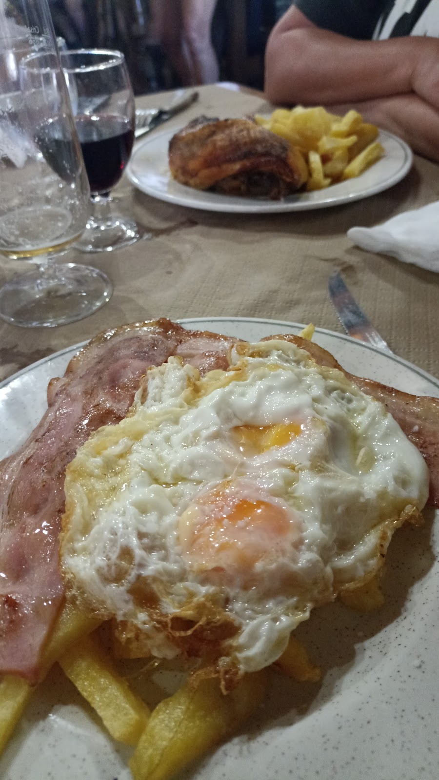 Hotel casa carolo photo 8, hotel accommodation in O Cebreiro on the Camino Frances