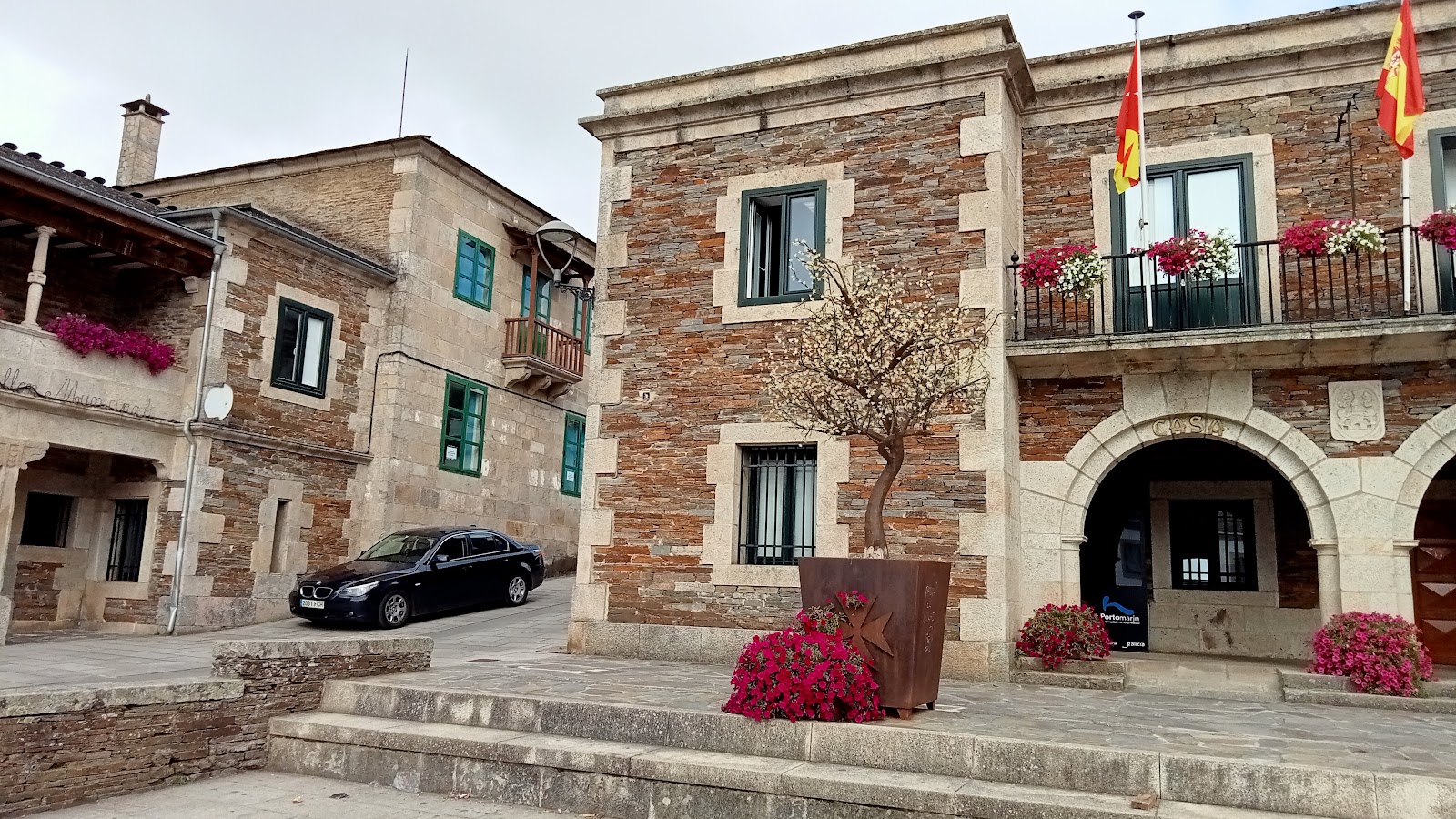 Albergue, café bar central photo 8, albergue accommodation in Palas de Rei on the Camino Frances