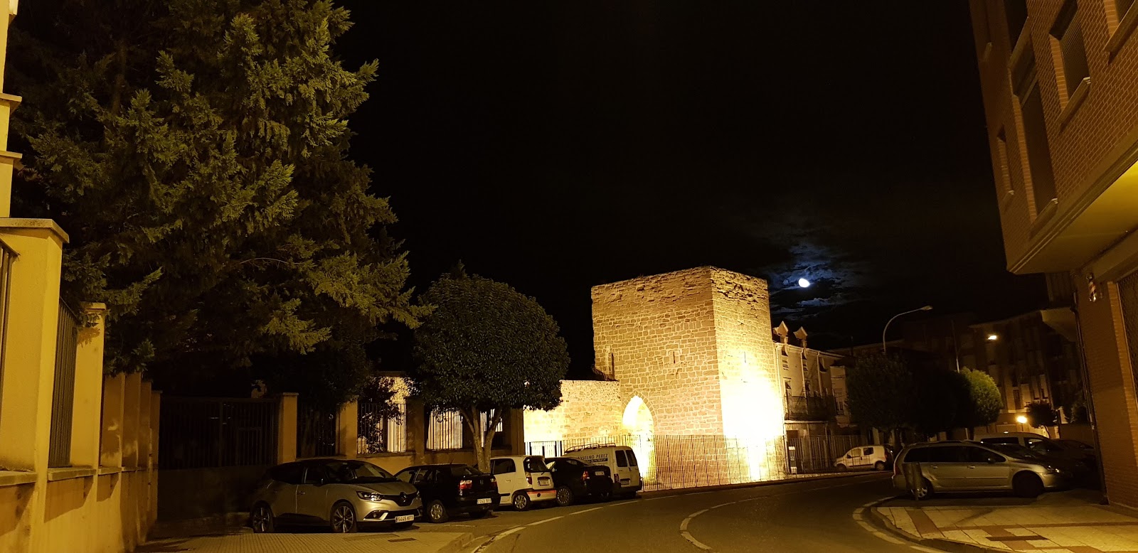 Hostal Rey Pedro I photo 16, guesthouse accommodation in Santo Domingo de la Calzada on the Camino Frances