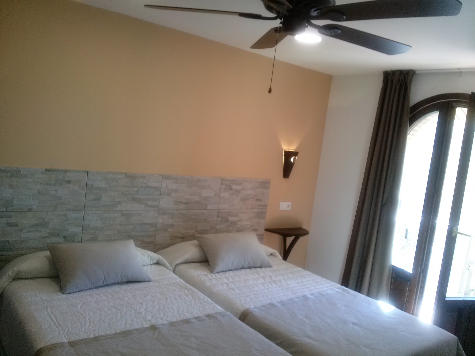 Hostal Suetxe photo 8, pension accommodation in Los Arcos on the Camino Frances