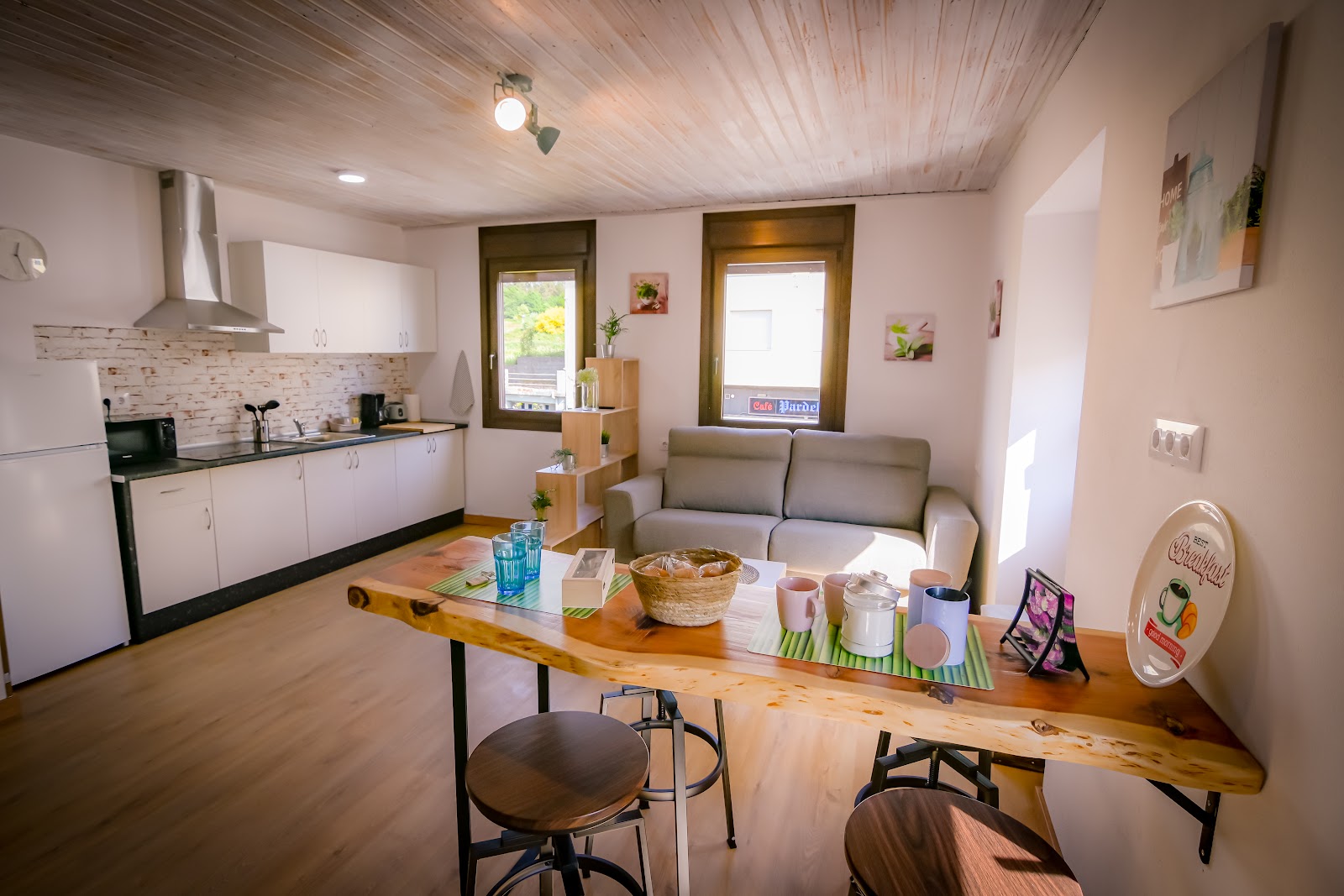 Apartamentos Palas de Rei photo 4, apartment accommodation in Os Chacotes on the Camino Frances