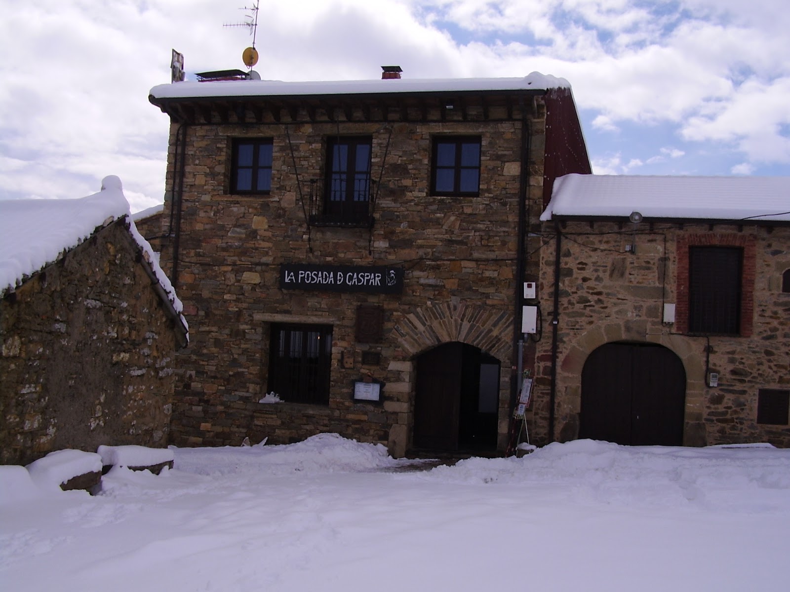 Hotel - Bar - Restaurante La Posada de Gaspar photo 10, hotel accommodation in Rabanal del Camino on the Camino Frances