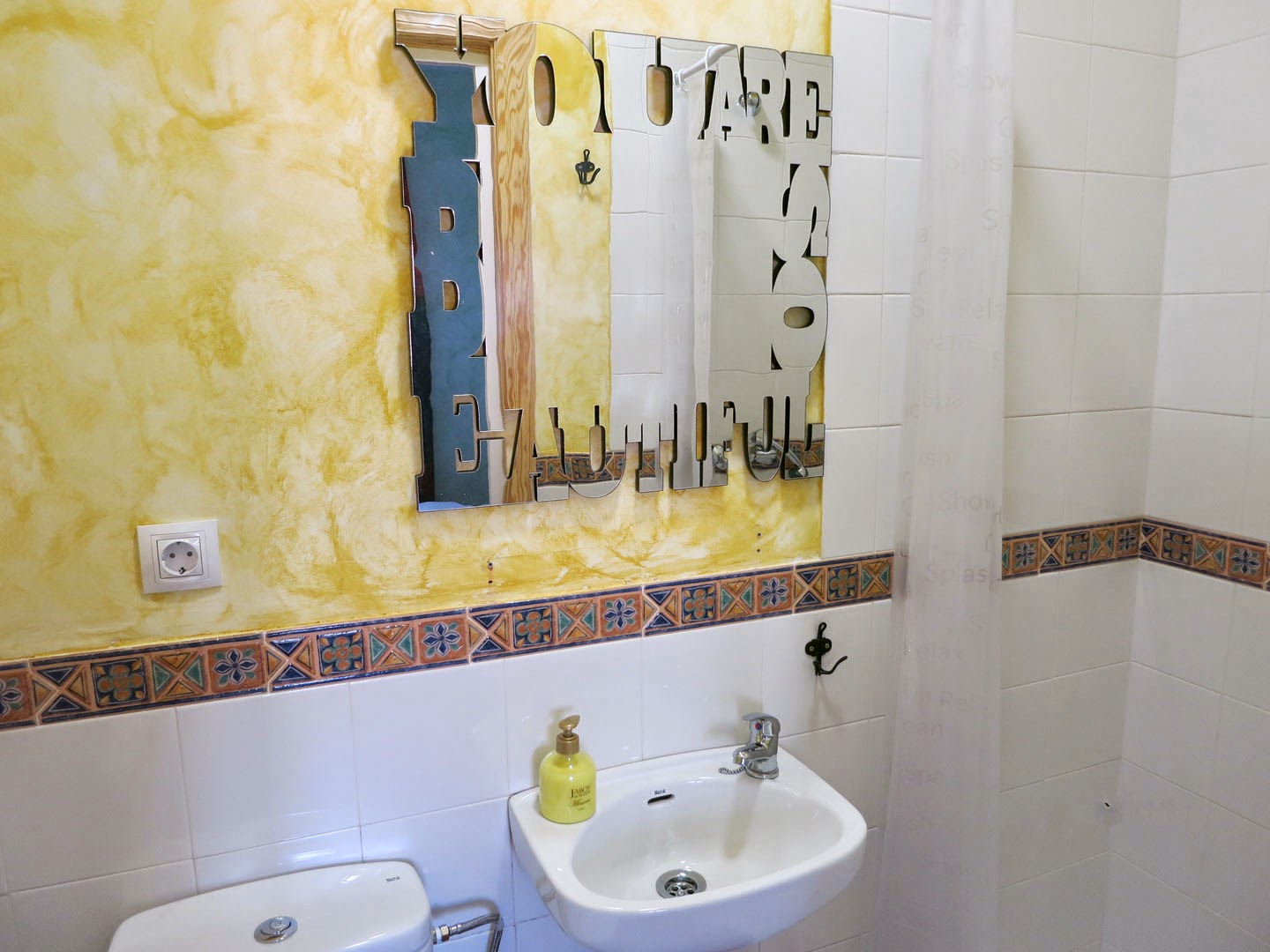 A la Sombra del Laurel - Hostel Navarrete photo 3, albergue accommodation in Navarrete on the Camino Frances