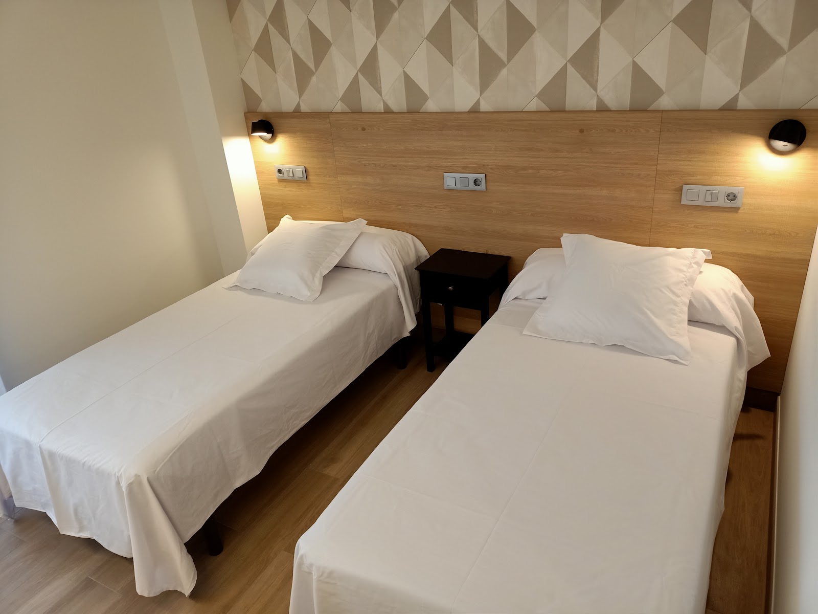 Albergue La Huella photo 6, albergue accommodation in San Martin del Camino on the Camino Frances
